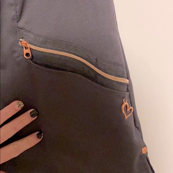 Smitten Gray Scrub top - Picture 2 of 4